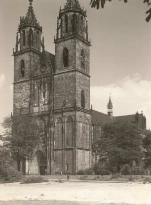 Magdeburg, Dom St. Mauritius und St. Katharina, Außenaufnahme : Westfassade von Südwesten