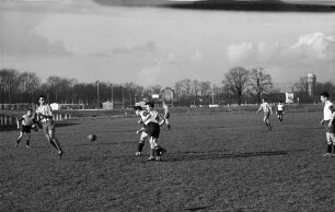 Fußballspiel des Vereins Durmersheim (Gegner unbekannt).