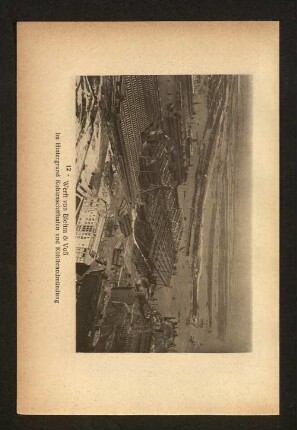 12 - Werft von Blohm & Voß. Im Hintergrund Kohlenschiffhafen und Köhlbrandmündung
