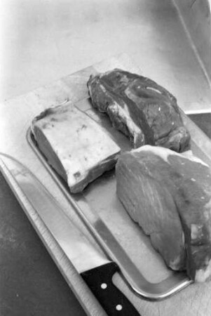 Empfehlung für derzeit preisgünstiges Kalbfleisch in der Reihe "Tips der Verbraucherberatung"
