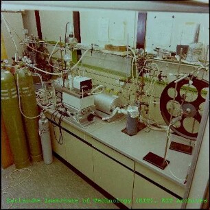 Chemical-Vapour-Deposition (CVD)-Anlage am Institut für Technische Physik (ITP)
