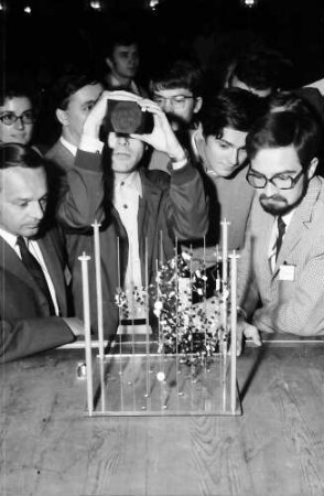 20. Tagung 1970 Chemiker; Maikäferrede: Wiss. Nachwuchs am Atommodell von Dorothy Hodgkin