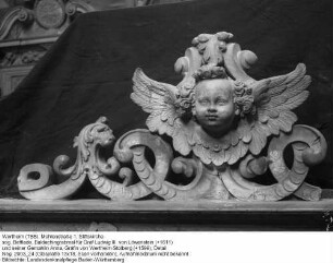 Stiftskirche; sog. Bettlade, Baldachingrabmal für Graf Ludwig III. von Löwenstein (+1611) und seiner Gemahlin Anna, Gräfin von Wertheim-Stolberg (+1599), Detail