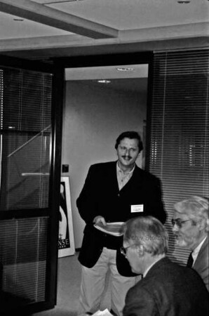 Tagung "Horizonte der Regionalgeschichte. Von Ämtern und Gutsbezirken zur Metropolregion": Sitzungsraum F22/23: Kreiskulturreferent Johannes Spallek moderiert die Tagung