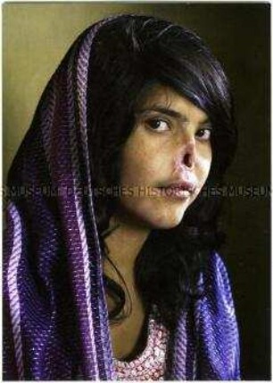 Werbepostkarte zur Ausstellung des World Press Photo 2011