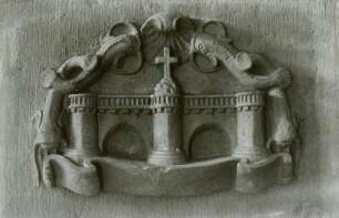 Relief mit alter Augustusbrücke und Brückenkreuz in Dresden