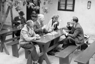 Sievering: beim Heurigen
