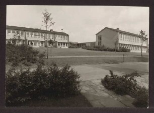 Freiligrathschule: Außenansicht. Detmold. Berliner Allee 50