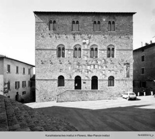 Palazzo Pretorio & Palazzo del Podestà, Massa Marittima
