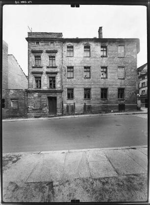Görlitz-Altstadt, Brunnenstraße. Wohnhaus. Straßenfront