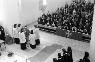 Freiburg: Konviktskirche, Eucharistiefeier, von oben, mit Erzbischof Dr. Schäufele
