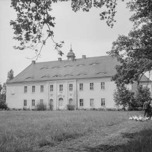 Skaska, Rittergut : Skaska. Rittergut. Herrenhaus, Gartenseite