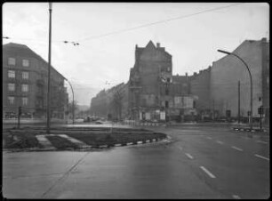 Blick auf die Kreuzung Spandauer Damm / Kaiser-Friedrich-Straße