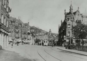 Dresden-Loschwitz. Körnerplatz. Blick vom Brückenkopf der Loschwitzer Brücke (Blaues Wunder) nach Ostnordost