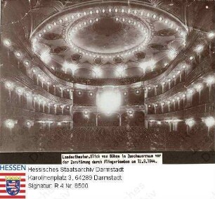 Darmstadt, Landestheater - Blick von der Bühne in den Zuschauerraum vor der Zerstörung durch Fliegerbomben am 12.9.1944