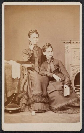 Doppelporträt : Doppelporträt. Visitfoto