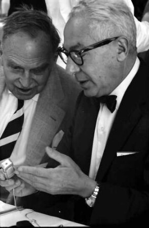 12. Tagung 1962 Physik; Bayrisches Frühstück: Otto Hahn, Isidor I. Rabi