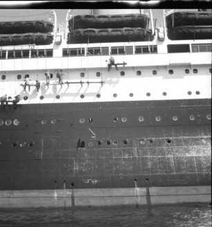 Ozeanpassagierdampfer 'Deutschland', Hamburg