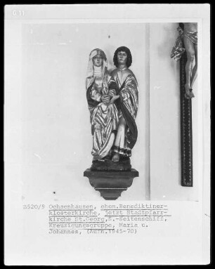 Detail der Kreuzigungsgruppe: Maria und Johannes
