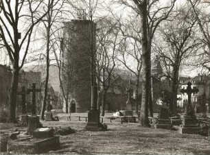 Münden. Reste der alten Stadtbefestigung, vom ehem. Friedhof aus