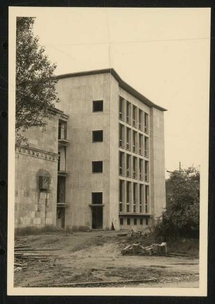 Stadthalle, Mülheim an der Ruhr Umbau: Baustellenfoto mit Kassenhalle