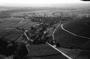 Ballrechten-Dottingen, Ballrechten: Ortsbilder, mit Kirche und Weinbergen