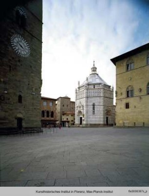 Piazza Duomo, Pistoia