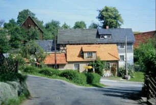 gleiche Dachformen auf unterschiedlich hohen Gebäuden
