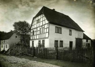 Bei Hochspeyer: Straßenbild