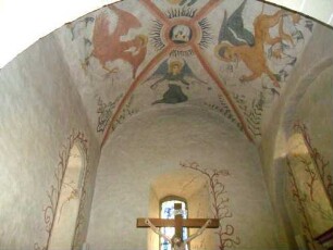 Kirchturm Innen (Chorturm) - Turmchor nach Osten mit Ausmalung sowie Kreuzgratgewölbe