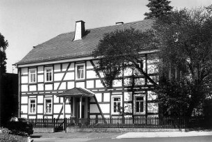 Ehem. Pfarrhaus (Fachwerkbau); Aßlar, Pfarrstraße 14