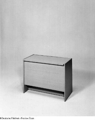 Niedriges Anbauteil