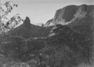 Felsformation : Felsformationen im eritreischen Hochland