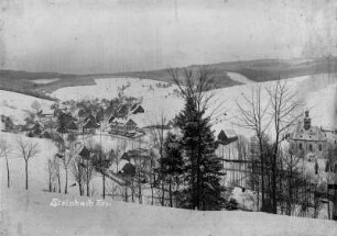 Ansicht Mitteldorf mit Kirche und Schule : Rathaus und Pfarramt fehlen; beide 1926 erbaut