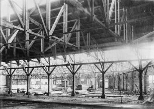 Güstrow. Ausstellungshalle der Landwirtschaftskammer. Rohbau mit Dachstuhl