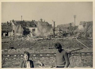 Zerstörungen Zweiter Weltkrieg - Luftangriff 2./3.09.1942. Saarlandstraße, Knielingen
