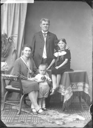 Familie Anton und Maria Hefner