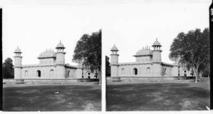 Indien. Agra. Indien. Agra. Die Grabstätte des Itimad-ud-Daulah (Mirza Ghiyas Beg), Eingangsfront