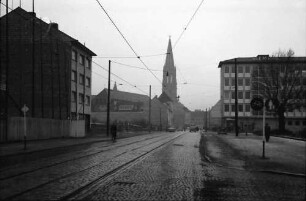 Freiburg: Habsburger Straße mit Blick zum Münster
