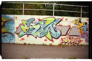 ESKA NB "LOKAR" HALS LJDA 4040
