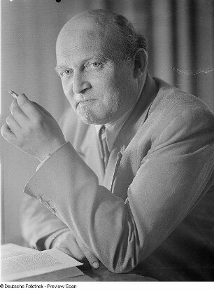 Porträt Günter Hausswald, Dramaturg an der Staatsoper Dresden