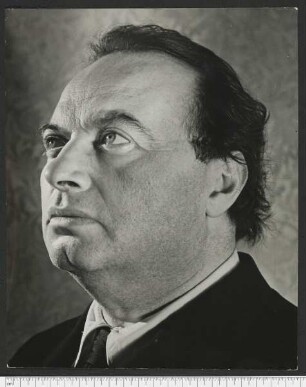 Porträtaufnahme Franz Werfel