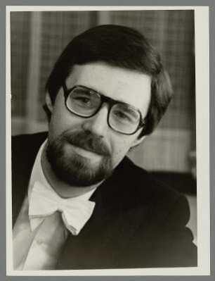 Mikhail Volchok : Portrait des Pianisten Mikhail Volchok in der Komischen Oper Berlin