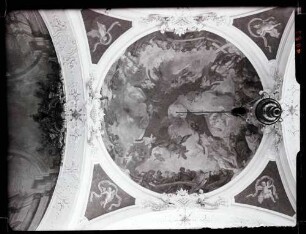 katholische Pfarrkirche; Deckenbild in der Vierung