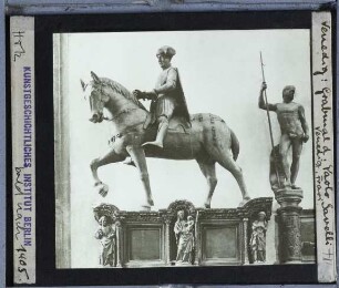 Venedig, S. Maria Gloriosa dei Frari : Grabmal Paolo Savellis, Reiterdenkmal