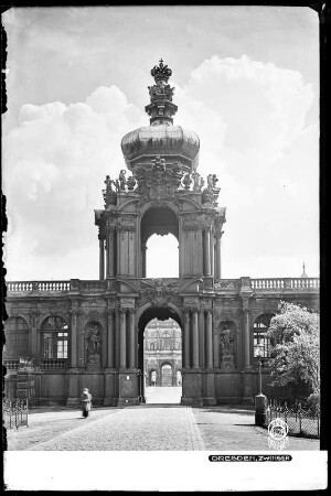 Dresden, Zwinger, Kronentor