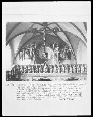 Emporenbrüstung mit kleinen Sitzfiguren von Gottvater und den Aposteln als Versinnbildlichung des Weltgerichts