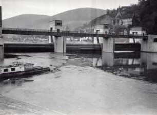 Oberwasser Wehr Hirschhorn, Eisbildung
