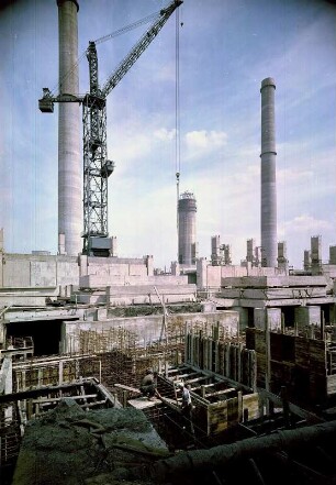 Baustelle des volkseigenen Betriebes Gaskombinat Schwarze Pumpe : Zweite Aufbausphase des Kombinats Schwarze Pumpe
