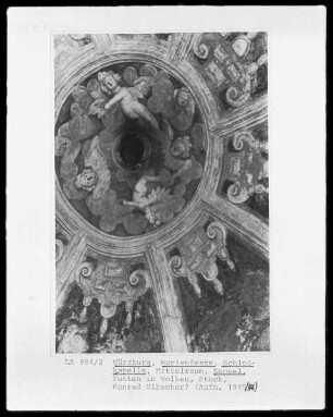 Stuckrelief: Putti